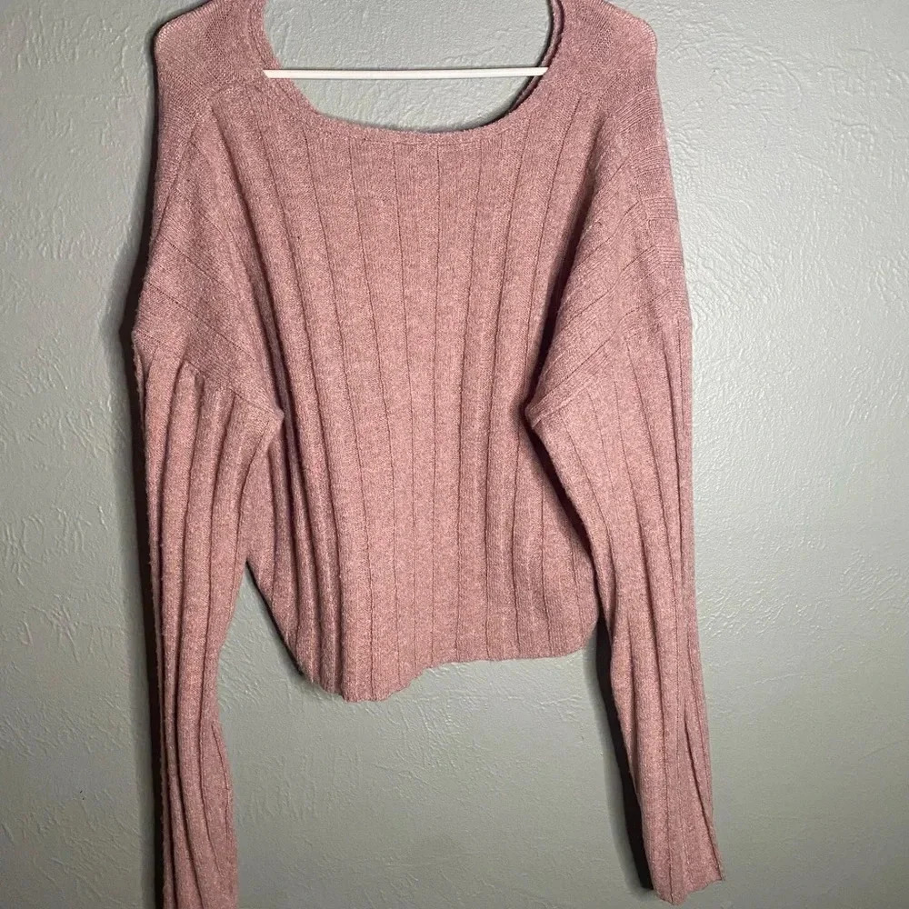 Pink Rue21 cropped sweater (E7) - Picture 3 of 3